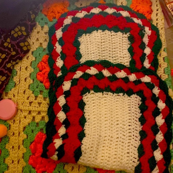 Two for one! Beautifully knit bundle! A lovely Christmas Stocking and a Runner! - Picture 8 of 9